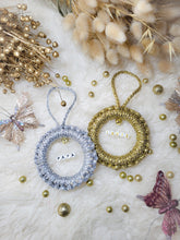 Charger l&#39;image dans la galerie, Ornement de sapin de Noël en macramé personnalisé prénom en perles lettres
