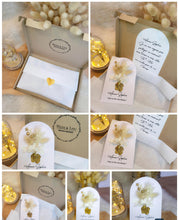 Load image into Gallery viewer, Card of natural dried flowers &quot;Will you be my witness/godmother/grandma...&quot;
