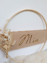 Load image into Gallery viewer, Natural crown burlap dried flowers customizable

